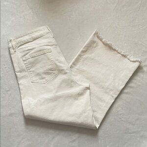 LOFT White Button-Fly Cropped Pants with Frayed Hem size 10/ 30